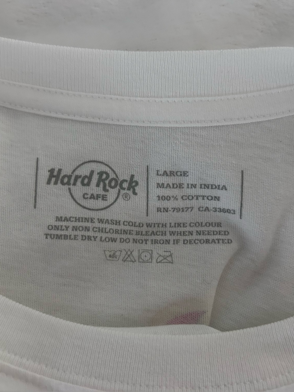 Hard Rock Cafe Dubai Graphic Tee Size Large NWT - Picture 8 of 10